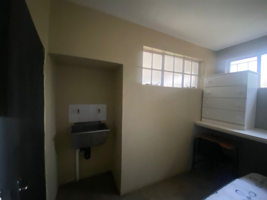 9 Bedroom Property for Sale in Muckleneuk Gauteng