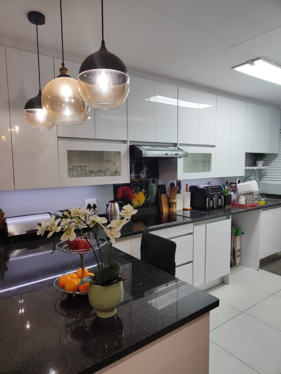 3 Bedroom Property for Sale in Clubview Gauteng