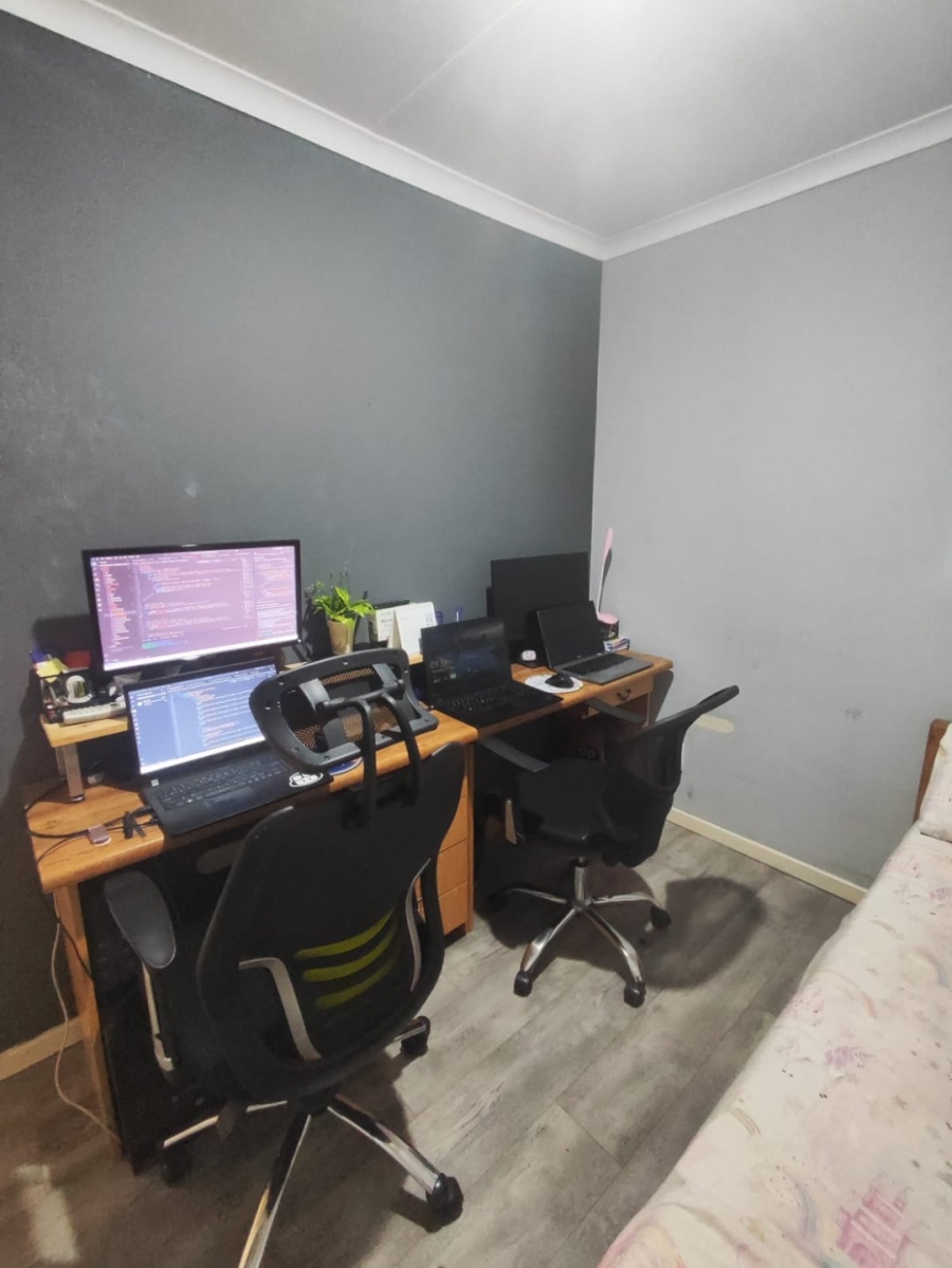 3 Bedroom Property for Sale in Clubview Gauteng