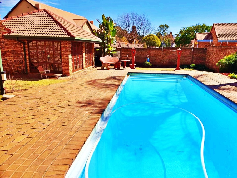 3 Bedroom Property for Sale in Clubview Gauteng