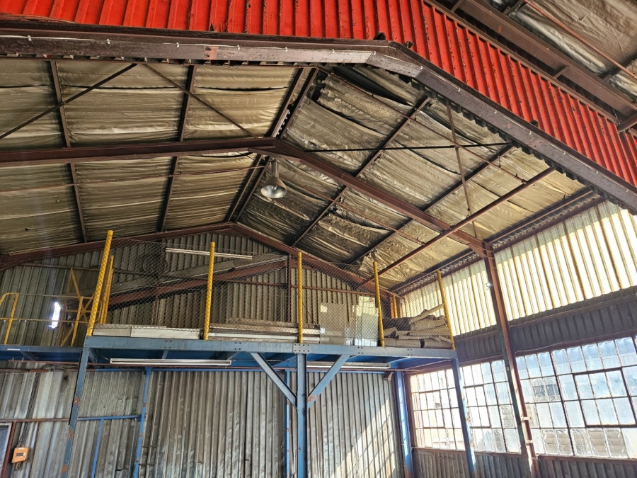  Bedroom Property for Sale in Alrode Gauteng