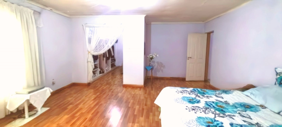  Bedroom Property for Sale in Debonair Park Gauteng