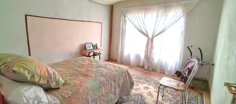  Bedroom Property for Sale in Debonair Park Gauteng