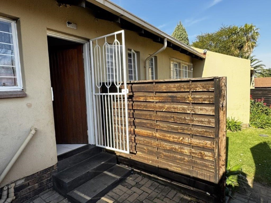 3 Bedroom Property for Sale in Birchleigh Gauteng