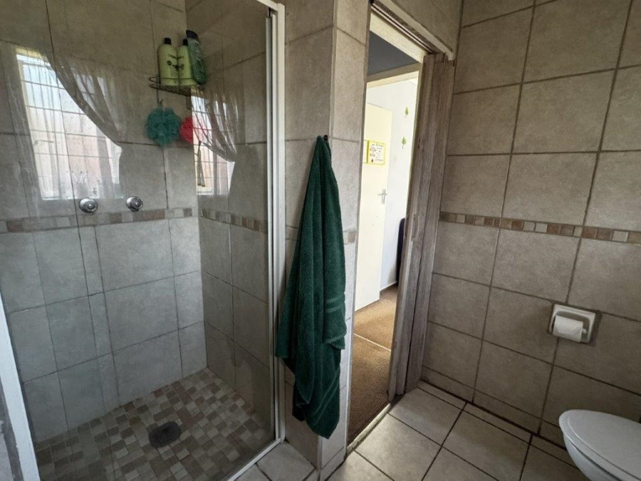 3 Bedroom Property for Sale in Birchleigh Gauteng