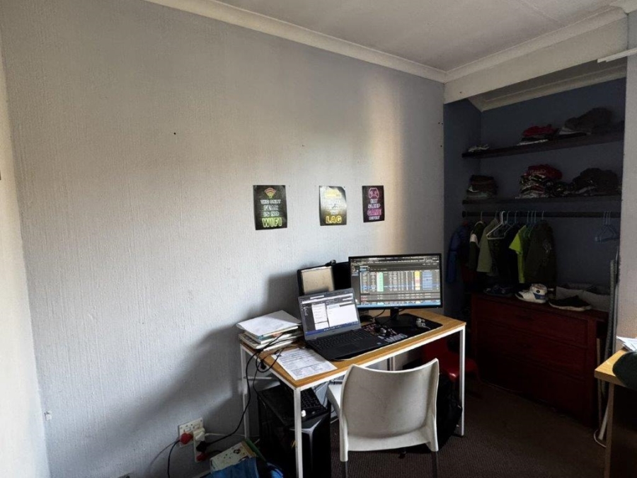 3 Bedroom Property for Sale in Birchleigh Gauteng