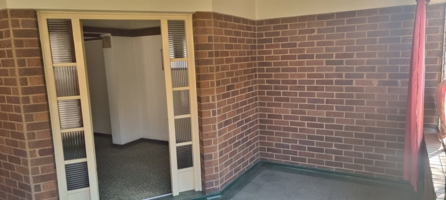 2 Bedroom Property for Sale in Pretoria Gardens Gauteng