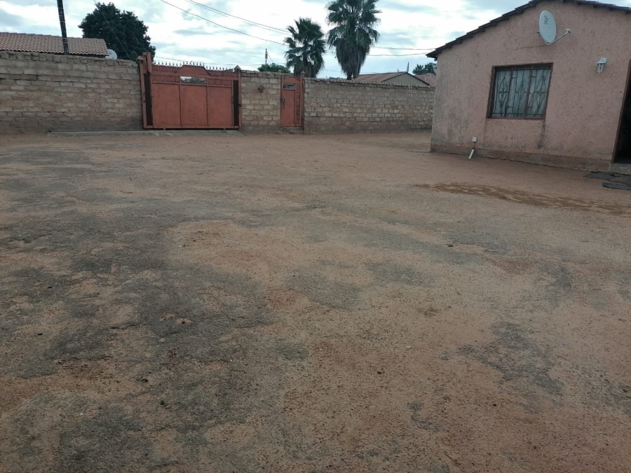 2 Bedroom Property for Sale in Soshanguve East Ext 3 Gauteng