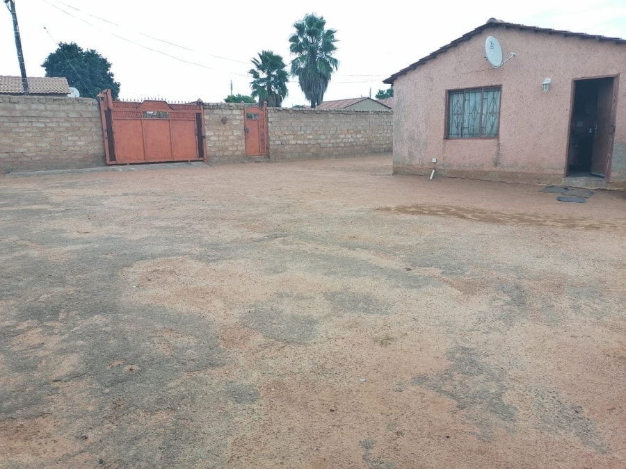 2 Bedroom Property for Sale in Soshanguve East Ext 3 Gauteng