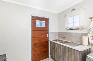 3 Bedroom Property for Sale in Windmill Park Gauteng