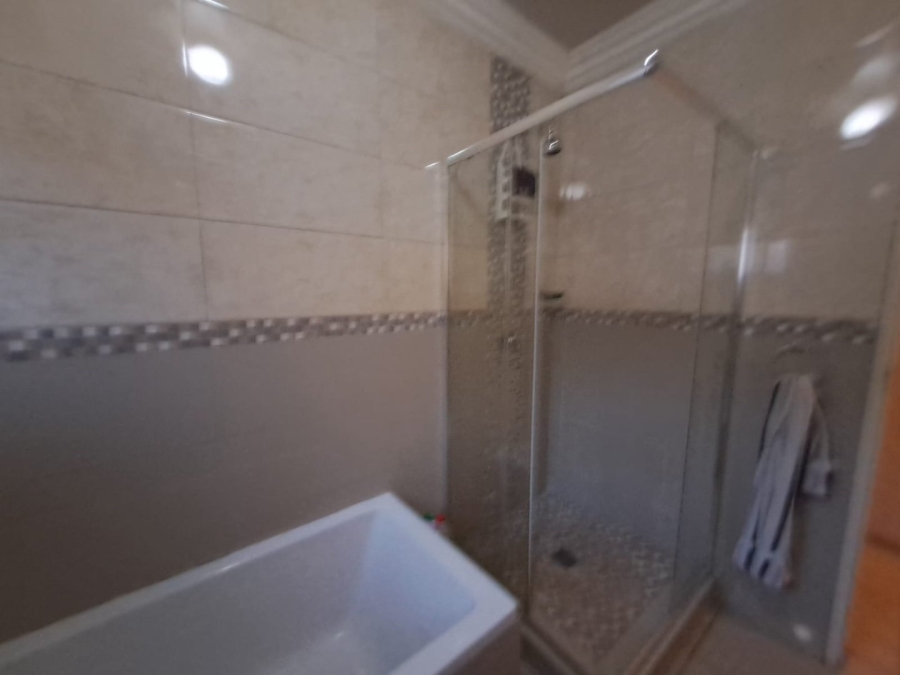 3 Bedroom Property for Sale in The Orchards Gauteng