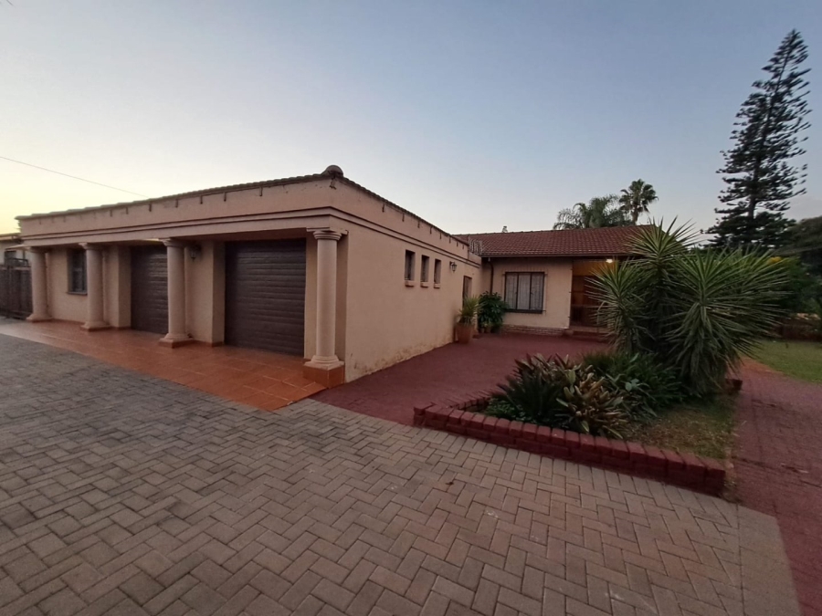 3 Bedroom Property for Sale in The Orchards Gauteng