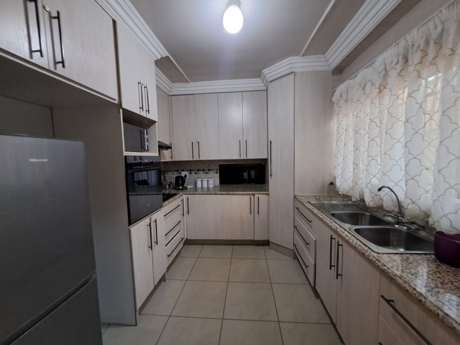 3 Bedroom Property for Sale in The Orchards Gauteng