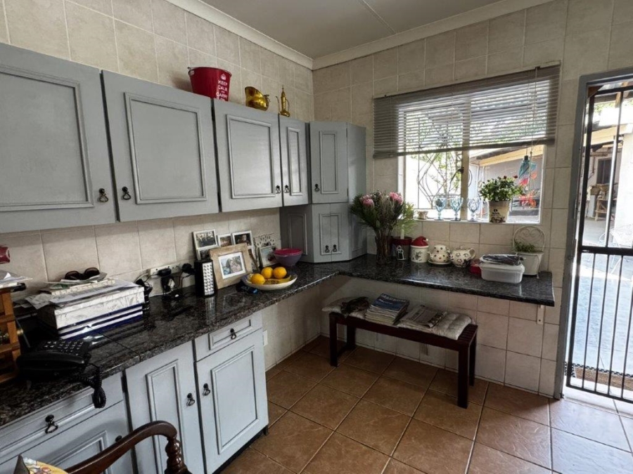 4 Bedroom Property for Sale in Edleen Gauteng