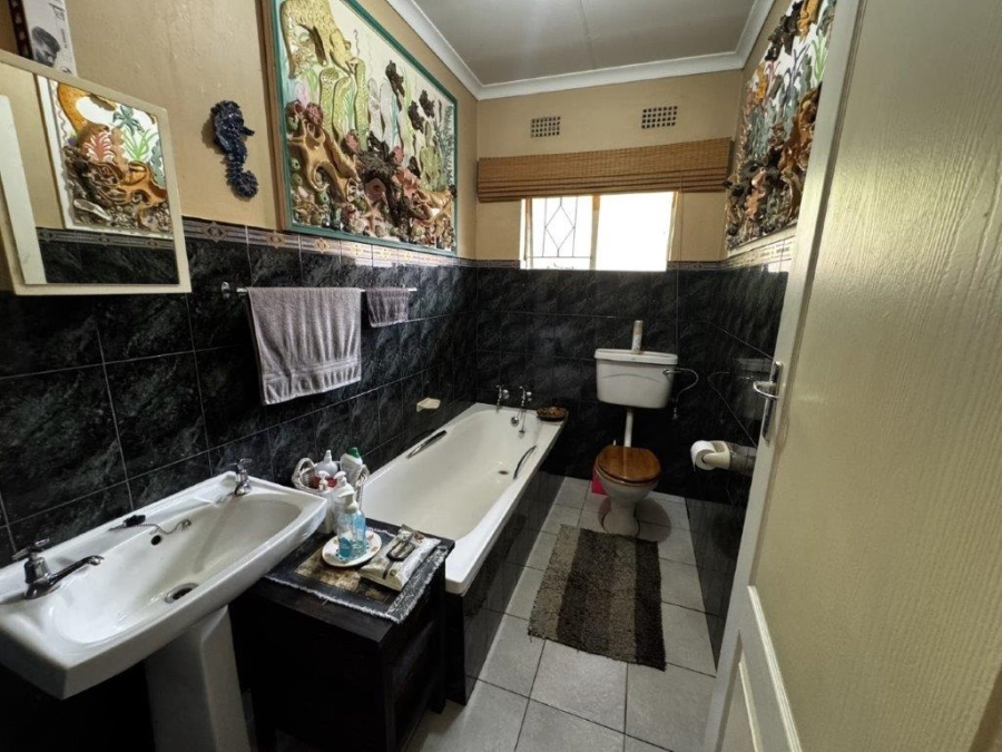 4 Bedroom Property for Sale in Edleen Gauteng