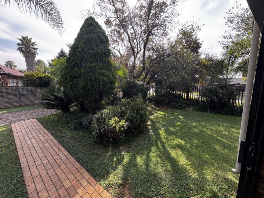 4 Bedroom Property for Sale in Edleen Gauteng