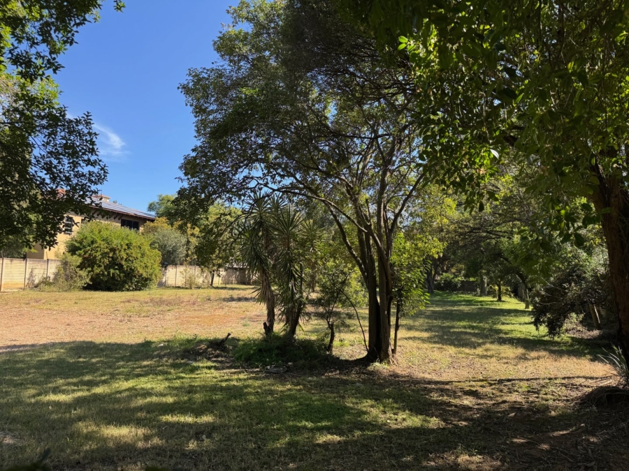  Bedroom Property for Sale in Ashlea Gardens Gauteng