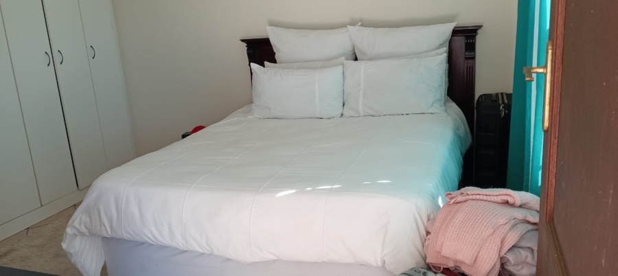 2 Bedroom Property for Sale in Annlin Gauteng