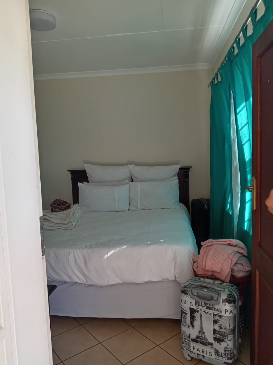2 Bedroom Property for Sale in Annlin Gauteng