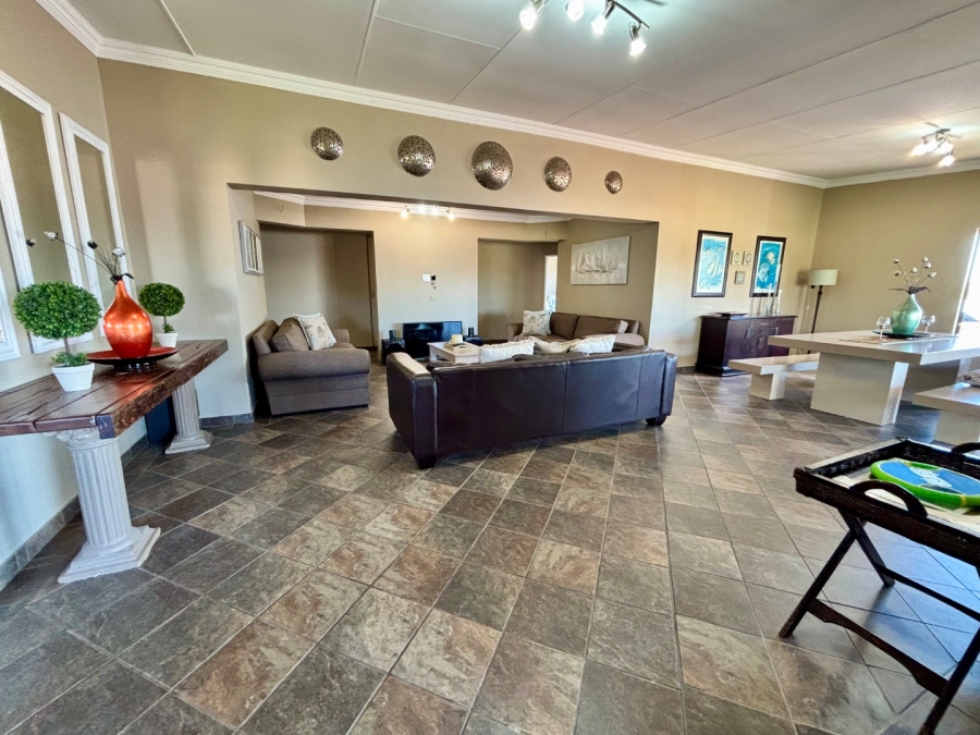 4 Bedroom Property for Sale in Bronkhorstbaai Gauteng