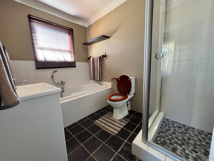 4 Bedroom Property for Sale in Bronkhorstbaai Gauteng