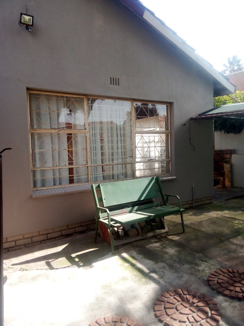  Bedroom Property for Sale in Sophiatown Gauteng