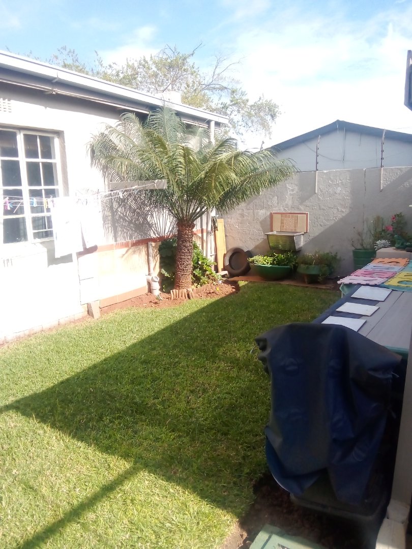  Bedroom Property for Sale in Sophiatown Gauteng