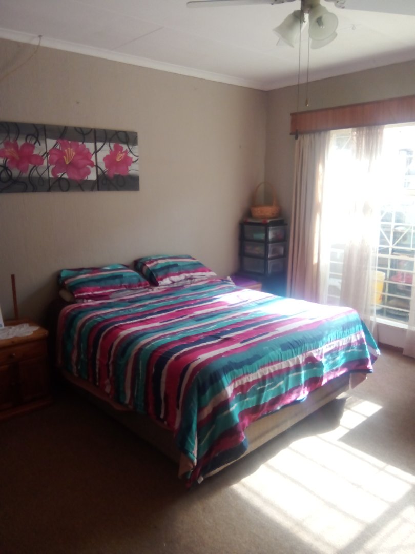  Bedroom Property for Sale in Sophiatown Gauteng