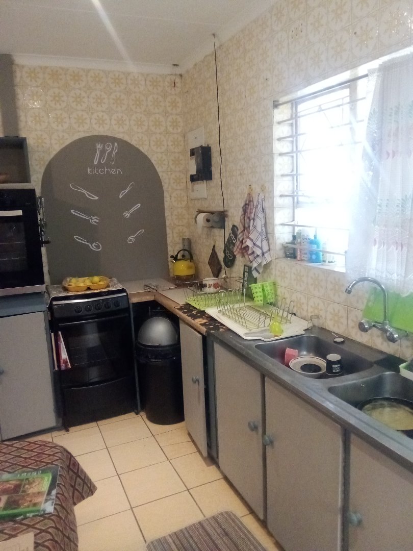  Bedroom Property for Sale in Sophiatown Gauteng