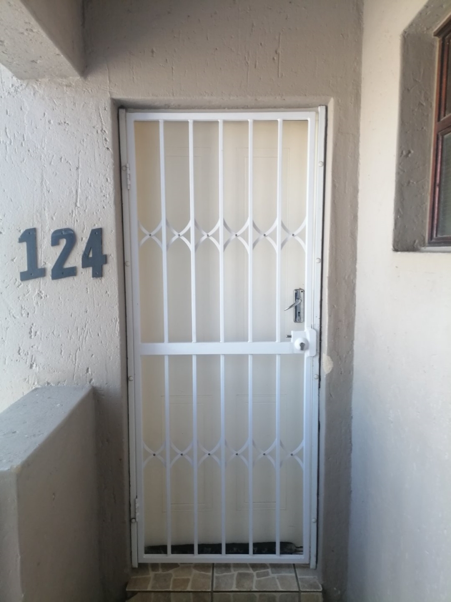 2 Bedroom Property for Sale in Beyers Park Gauteng