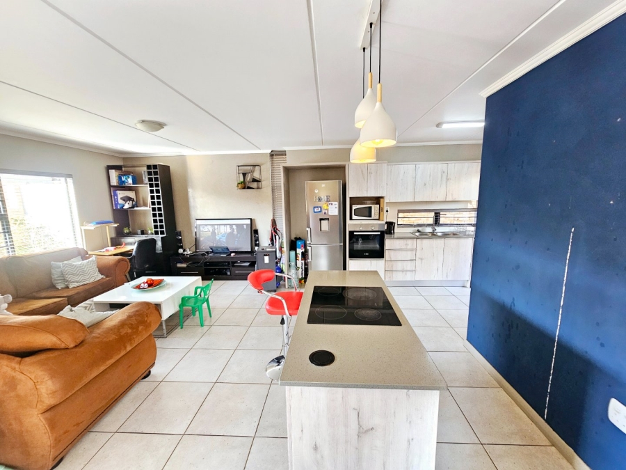3 Bedroom Property for Sale in Amberfield Gauteng