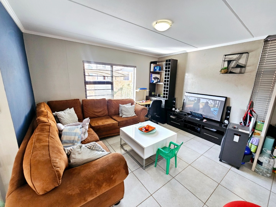 3 Bedroom Property for Sale in Amberfield Gauteng