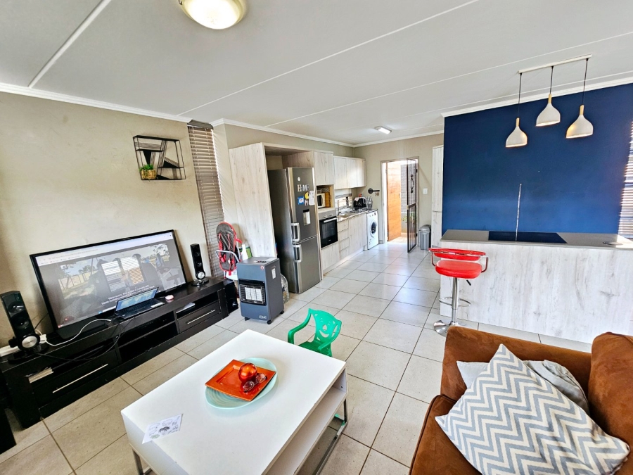 3 Bedroom Property for Sale in Amberfield Gauteng