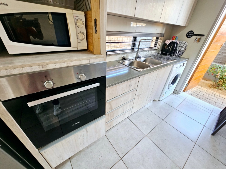 3 Bedroom Property for Sale in Amberfield Gauteng
