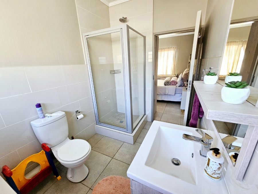 3 Bedroom Property for Sale in Amberfield Gauteng