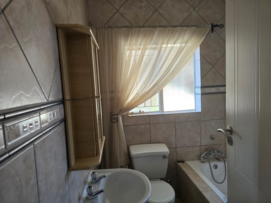 4 Bedroom Property for Sale in Witfield Gauteng