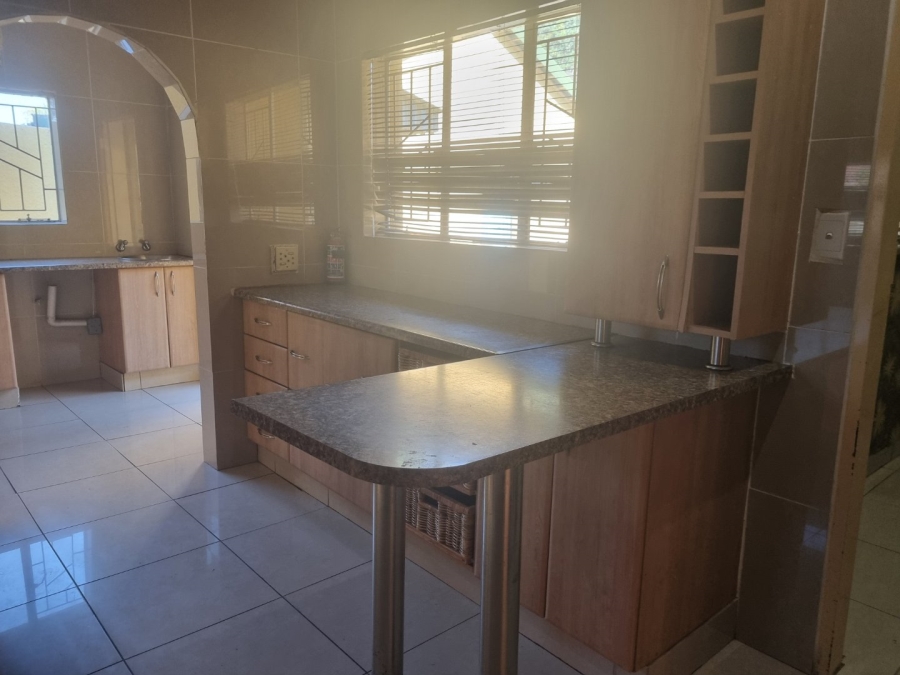 To Let 3 Bedroom Property for Rent in Vanderbijlpark SE 6 Gauteng