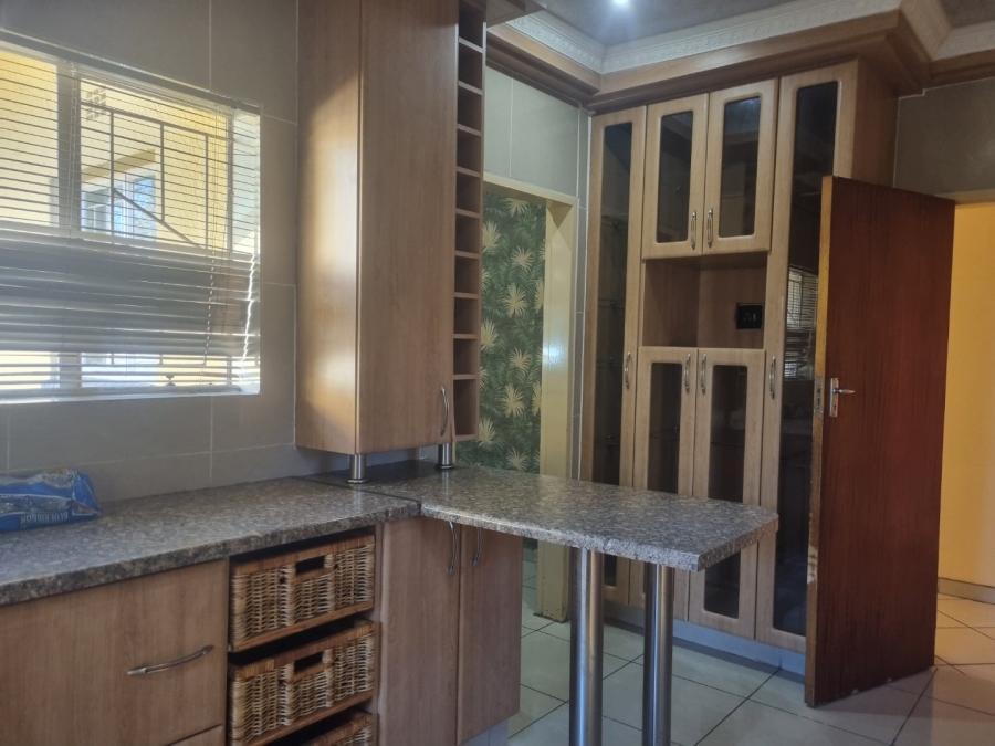 To Let 3 Bedroom Property for Rent in Vanderbijlpark SE 6 Gauteng