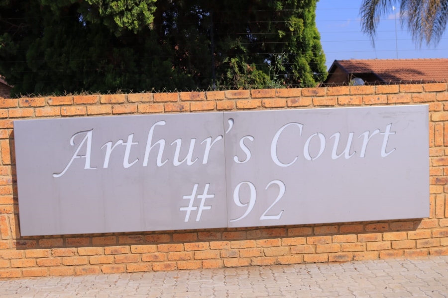 To Let 2 Bedroom Property for Rent in Rooihuiskraal Gauteng