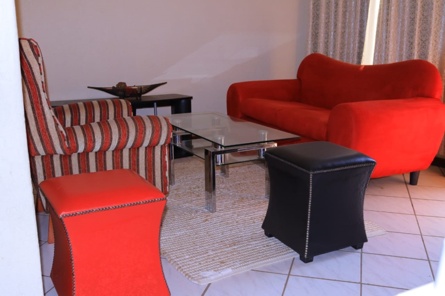 To Let 2 Bedroom Property for Rent in Rooihuiskraal Gauteng