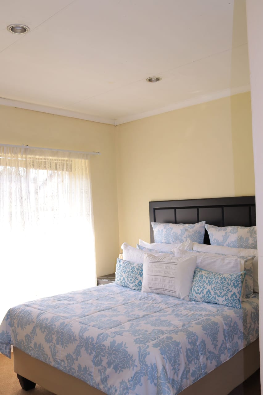 To Let 2 Bedroom Property for Rent in Rooihuiskraal Gauteng