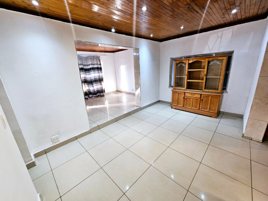 4 Bedroom Property for Sale in Laudium Gauteng