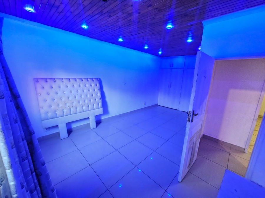 4 Bedroom Property for Sale in Laudium Gauteng