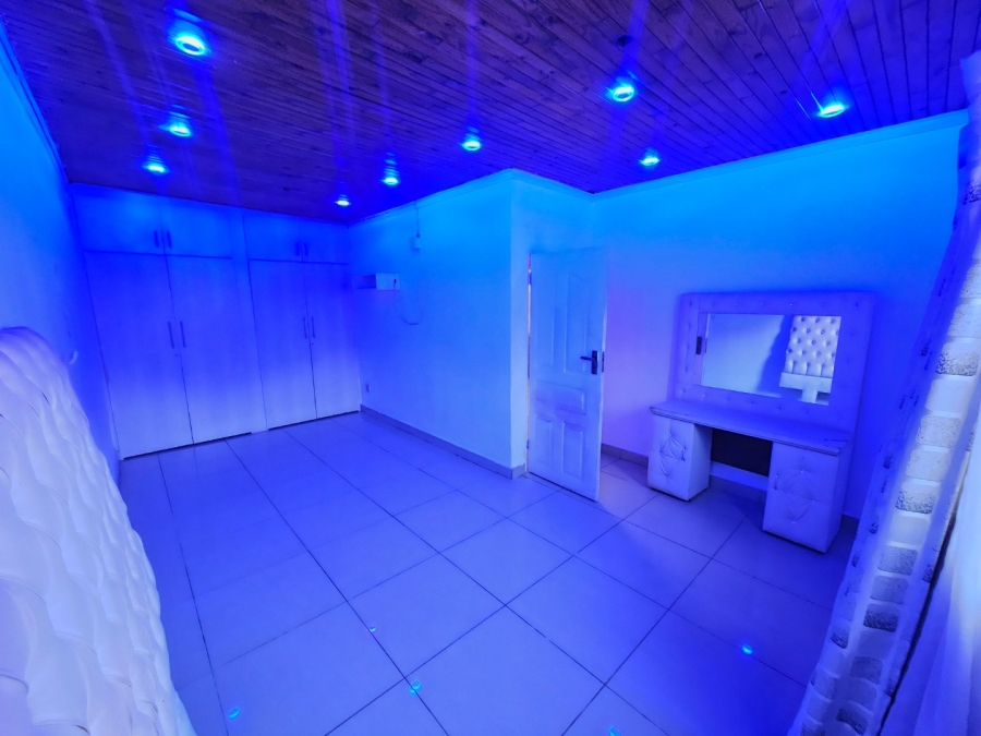 4 Bedroom Property for Sale in Laudium Gauteng
