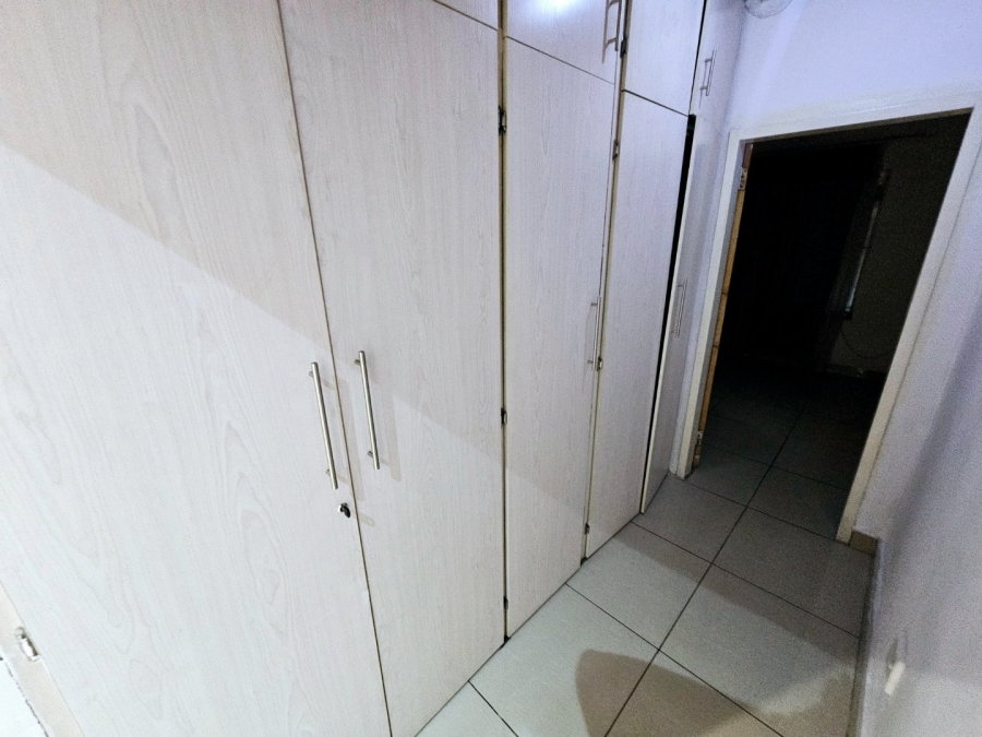 4 Bedroom Property for Sale in Laudium Gauteng