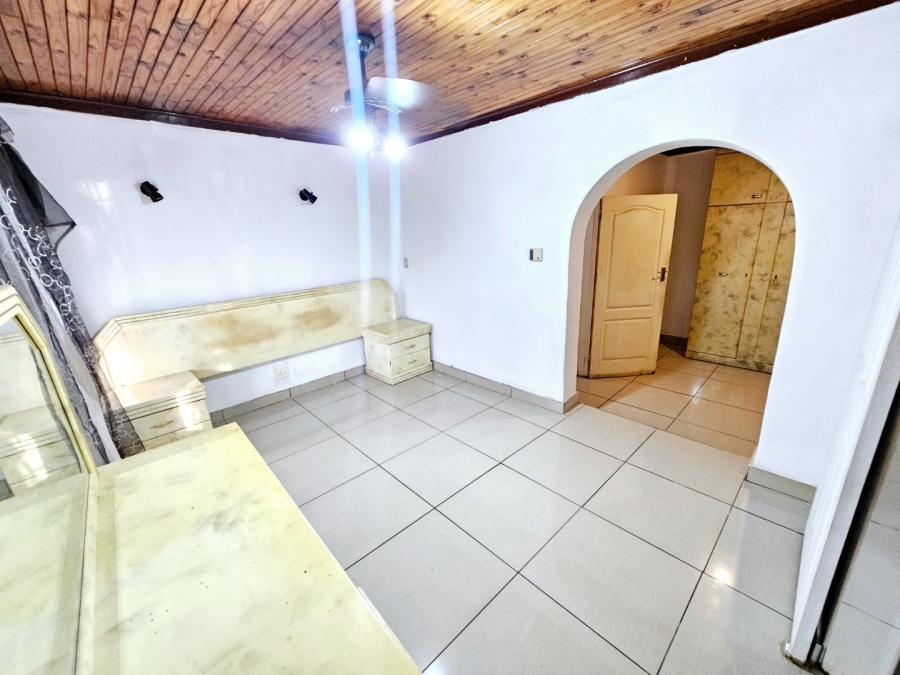 4 Bedroom Property for Sale in Laudium Gauteng