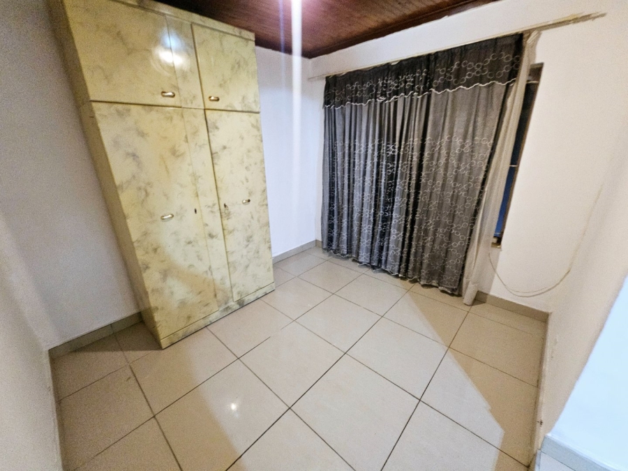 4 Bedroom Property for Sale in Laudium Gauteng