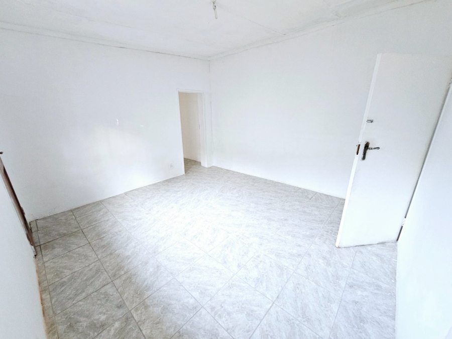 4 Bedroom Property for Sale in Laudium Gauteng