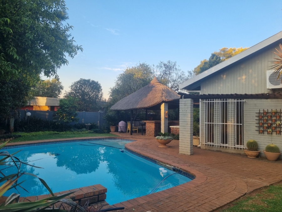 4 Bedroom Property for Sale in Vanderbijlpark SW 5 Gauteng