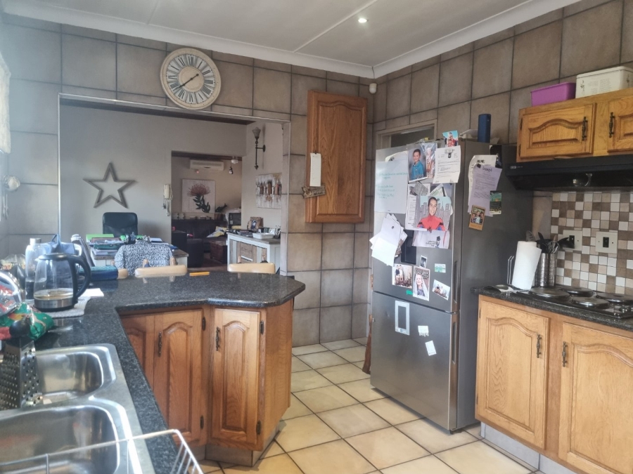4 Bedroom Property for Sale in Vanderbijlpark SW 5 Gauteng